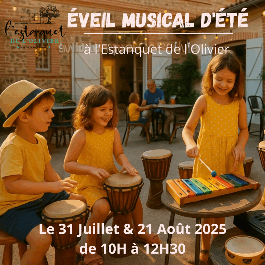 Enfants jouant des instruments de musique en plein air lors d’un atelier d’éveil musical à l’Estanquet de l’Olivier, été 2025.