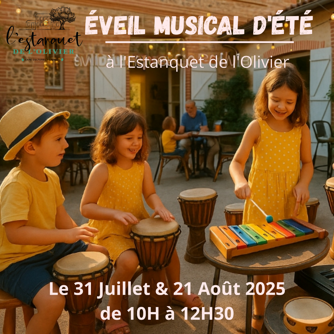 Enfants jouant des instruments de musique en plein air lors d’un atelier d’éveil musical à l’Estanquet de l’Olivier, été 2025.